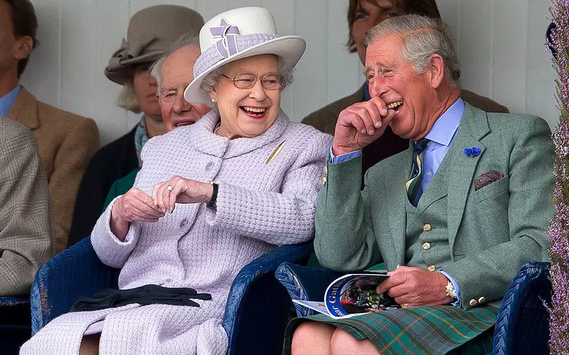 Królowa Elżbieta II uwielbiała grać w kręgle na konsoli
