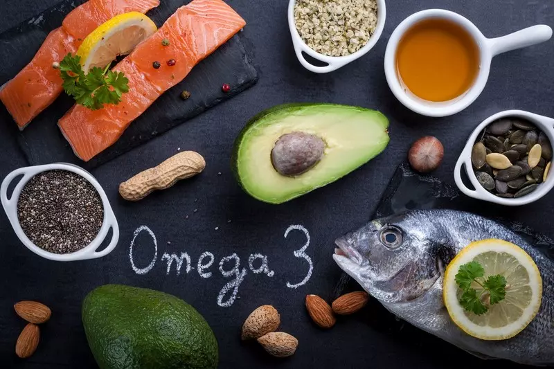 Nawet niewielka ilość kwasów omega-3 w diecie spowalnia starzenie mózgu