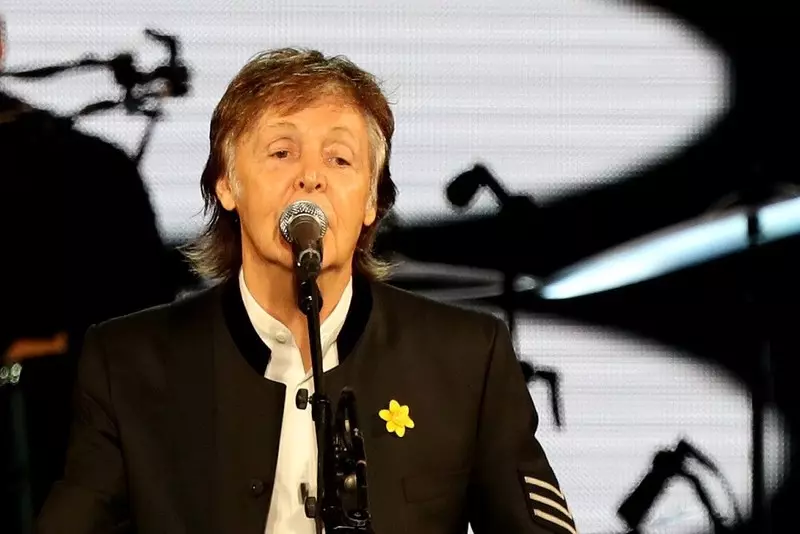 Paul McCartney zarabia nie tylko na muzyce, ale i na... kurczakach z roślin