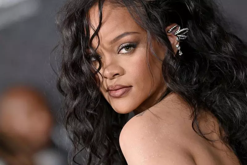 Rihanna dementuje pogłoski o nowej płycie