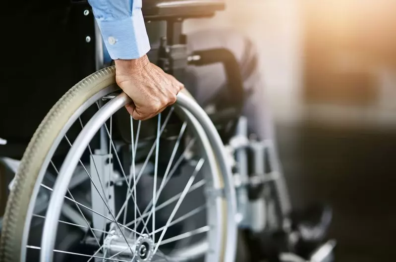 Szwajcarski naukowiec opracował innowacyjny wózek inwalidzki