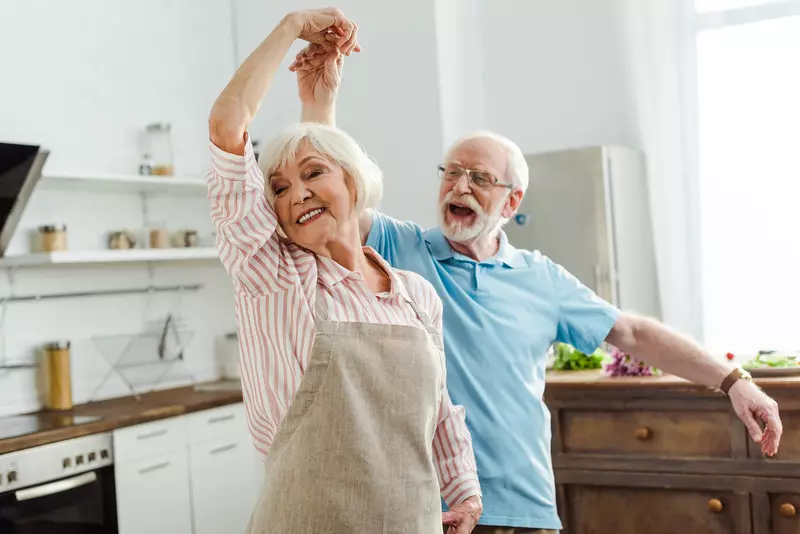 Długi staż małżeński zmniejsza ryzyko demencji