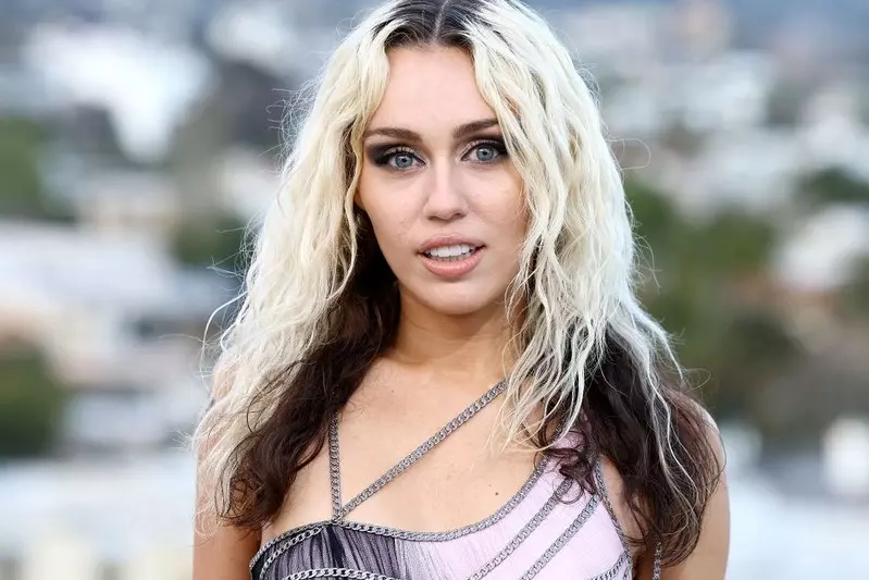 "Flowers" Miley Cyrus największym hitem pierwszego kwartału 2023!