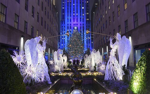 50 tysięcy kolorowych świateł na drzewku w Nowym Jorku