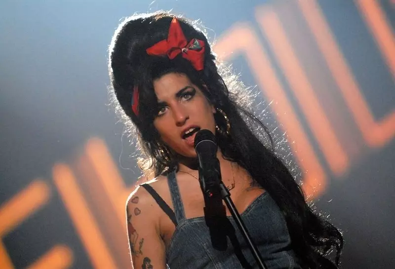 50 osobistych pamiątek po Amy Winehouse trafi na aukcję