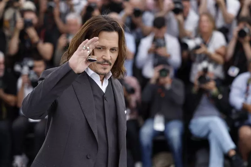 Johnny Depp przełożył koncerty z powodu kontuzji