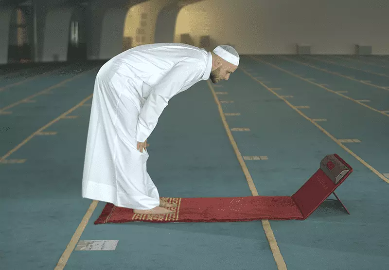 Inteligentny dywanik modlitewny katarskiego wynalazcy podbija świat