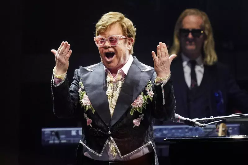 Elton John ma tremę przed swoim występem na festiwalu Glastonbury...
