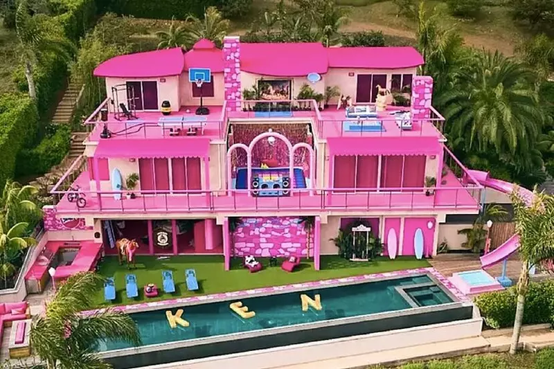 Chcesz pomieszkać ZA DARMO w domku Barbie? 