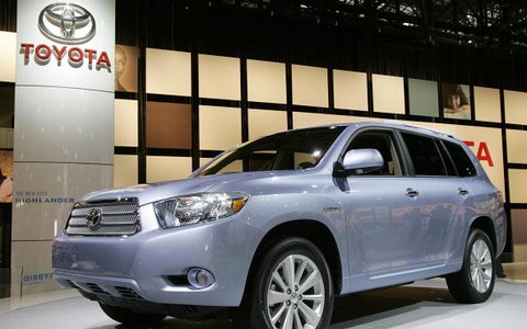 Toyota: 40-proc. skok sprzedaży hybryd