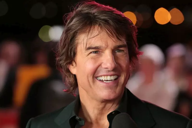 Tom Cruise zapewnia, że "pracuje sumiennie" nad swoim filmem kręconym w kosmosie