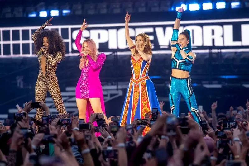 Członkinie Spice Girls nakręcą musical!