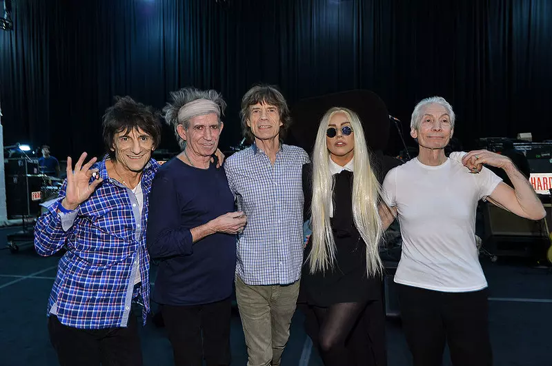 Lady Gaga zaśpiewała gościnne na nowej płycie zespołu The Rolling Stones