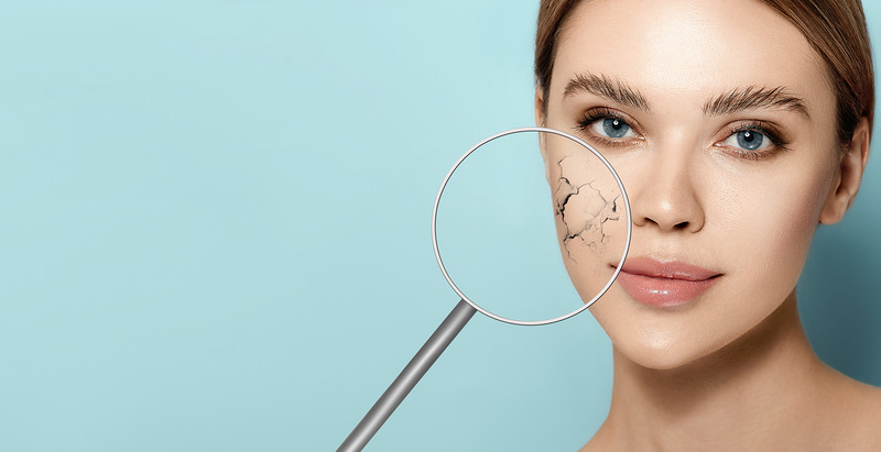 Dermatolodzy podpowiadają, jak prawidłowo nawilżać odwodnioną skórę