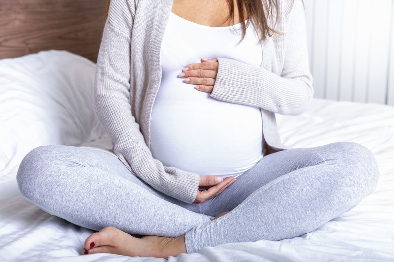 Ciąża u młodych kobiet przyśpiesza ich starzenie się biologiczne!