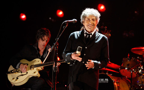 Bob Dylan... odebrał Nobla!