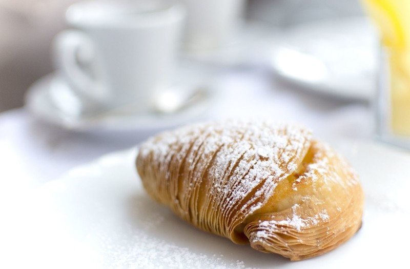 Sfogliatella, czyli pomysł na słodkie śniadanie w Neapolu