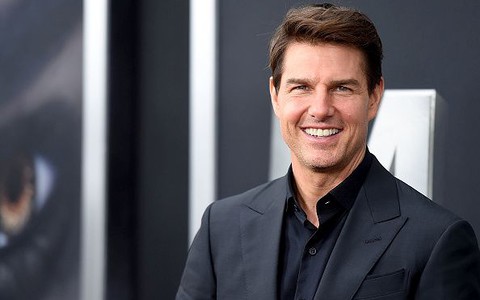 Tom Cruise złamał na planie nogę...