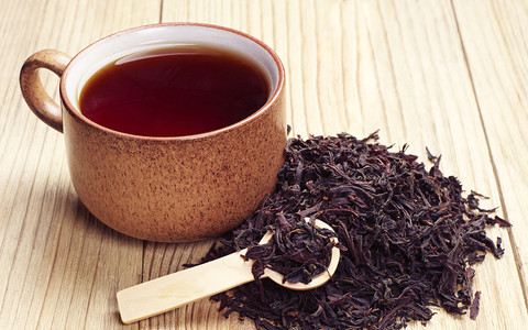 Naukowcy: "Czarna herbata pomaga w odchudzaniu"