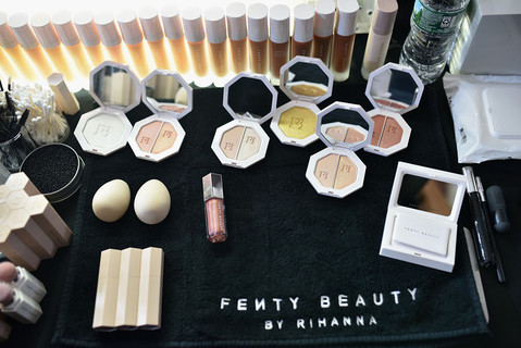 Kosmetyki Rihanny innowacją 2017 roku