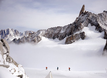 Spod Mont Blanc ewakuowano alpinistę bez butów!!!