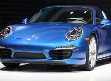 Zabraknie najdroższego Porsche?