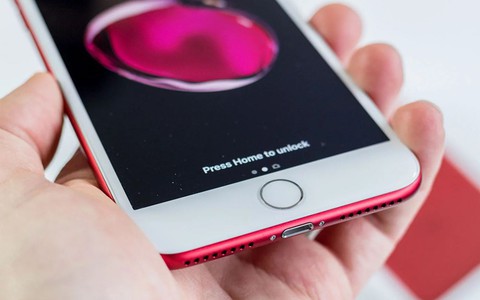 Apple wypuści czerwone telefony z serii iPhone 8