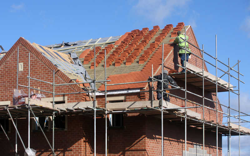 2,5 miliona funtów odszkodowania za upadek dla budowlańca mieszkającego w UK