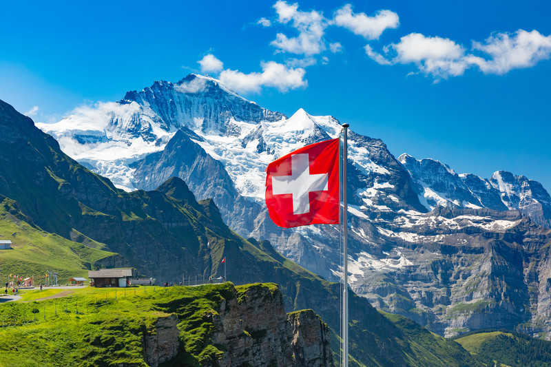 Demokracja na bogato. Czy warto emigrować do Szwajcarii?