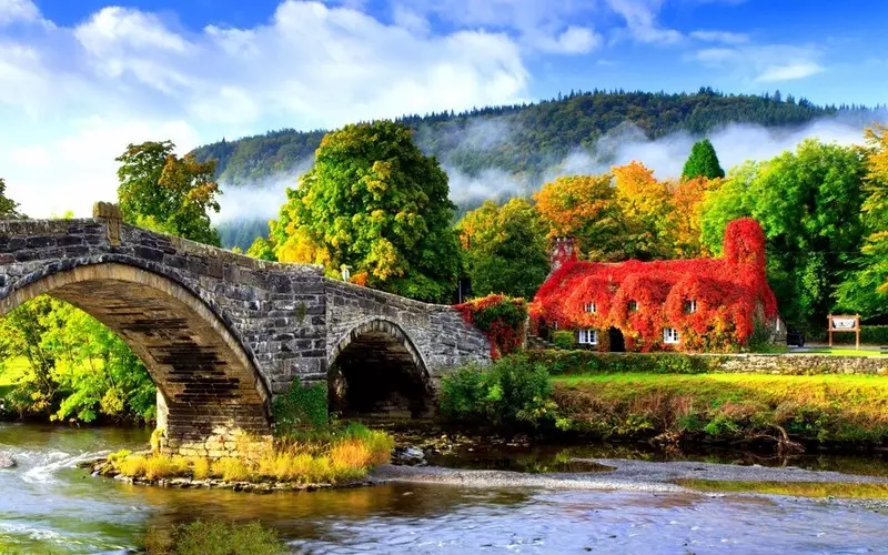 Baśniowe miejsca w UK, które trzeba zobaczyć jesienią
