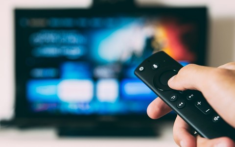 From TV to Tea: How Poles in the UK Spend Their Evenings
