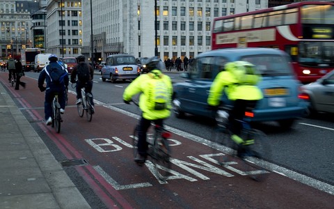 Polak wygrywa £150 000