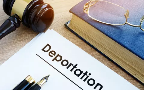 Co zrobić, gdy grozi mi deportacja?