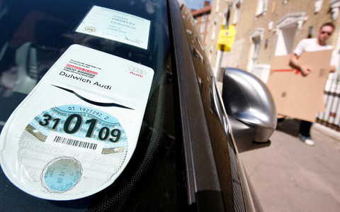 Koniec z Tax Disc, ale nie koniec z podatkiem drogowym