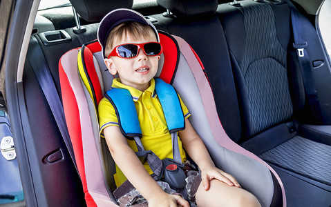 Przewożenie dziecka samochodem